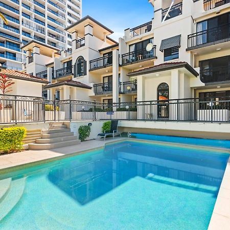 Island Beach Resort Gold Coast Buitenkant foto