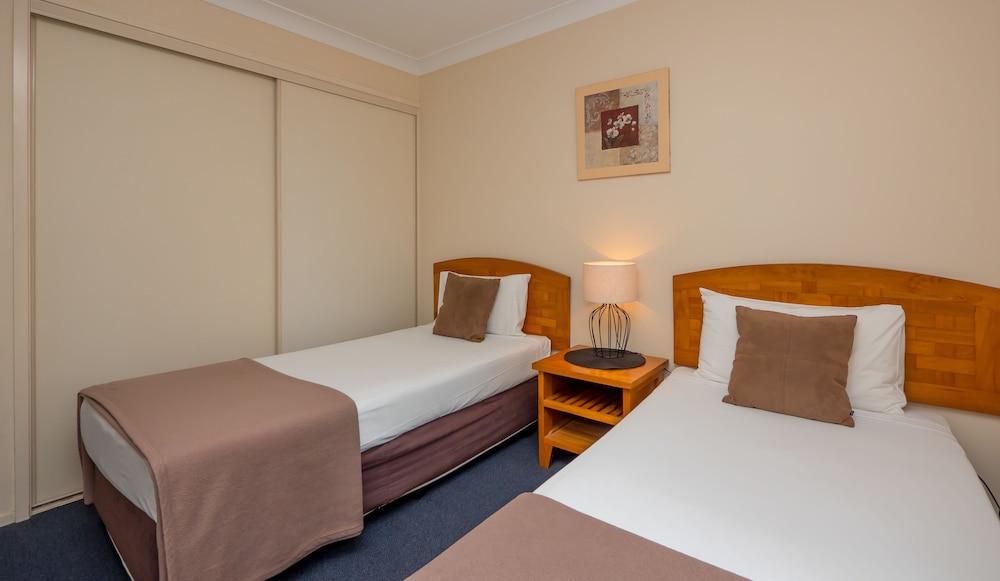 Island Beach Resort Gold Coast Buitenkant foto